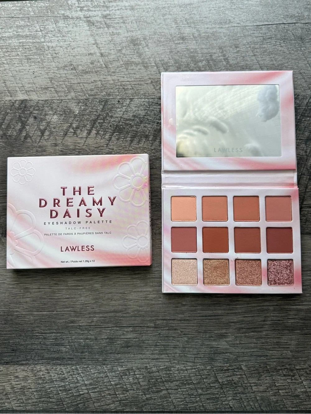 Lawless The Dreamy Daisy Eyeshadow Palette (NIB)